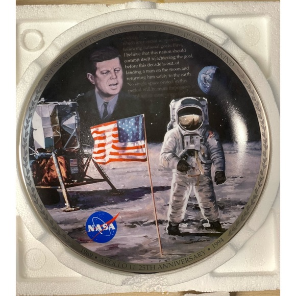 The Bradford Exchange "The Eagle Has Landed" America's Triumph in Space COA JFK - Picture 6 of 14